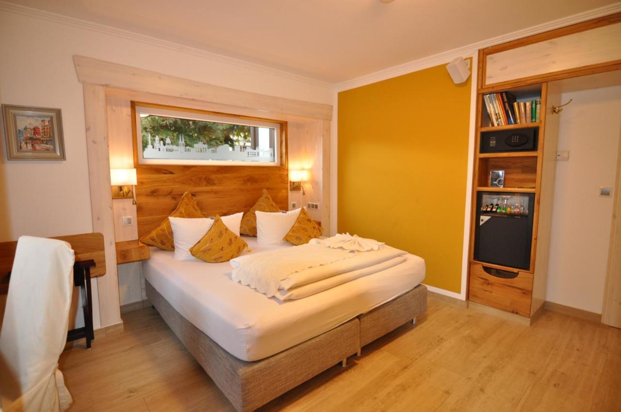 Blumenbach Gasthof 2*